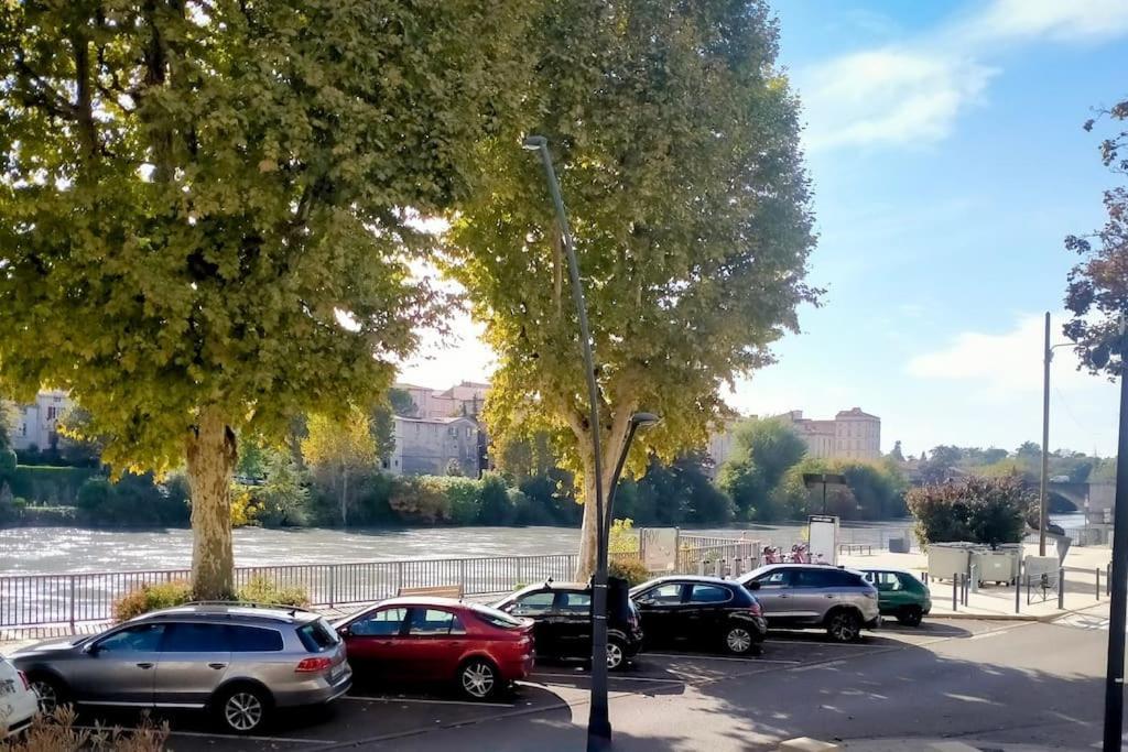 Les Quais Du Centre-Ville Romans-sur-Isère Exterior foto